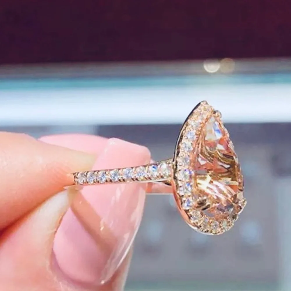 RESTOCKED!! Teardrop ring!